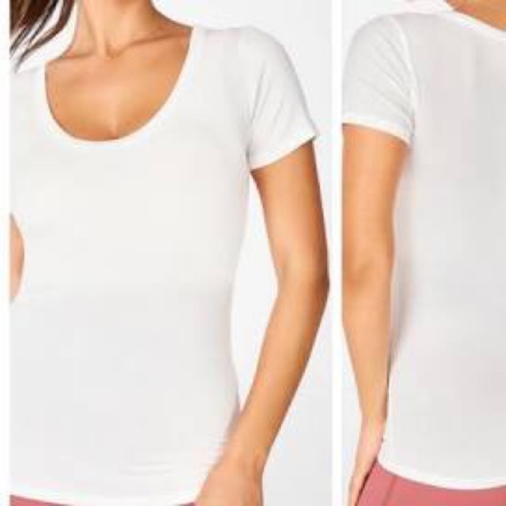 NWT Fabletics Jess T Short Sleeve Shirt Base Layer